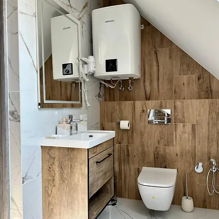 Velvet Apartment Skhidnytsia