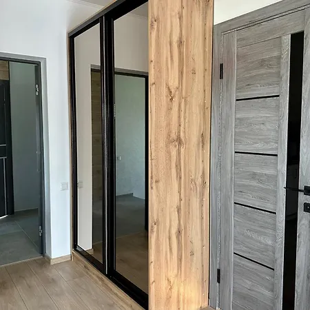 Apartment Velvet Skhidnytsia